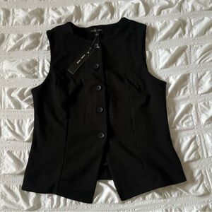 Black vest blouse size large